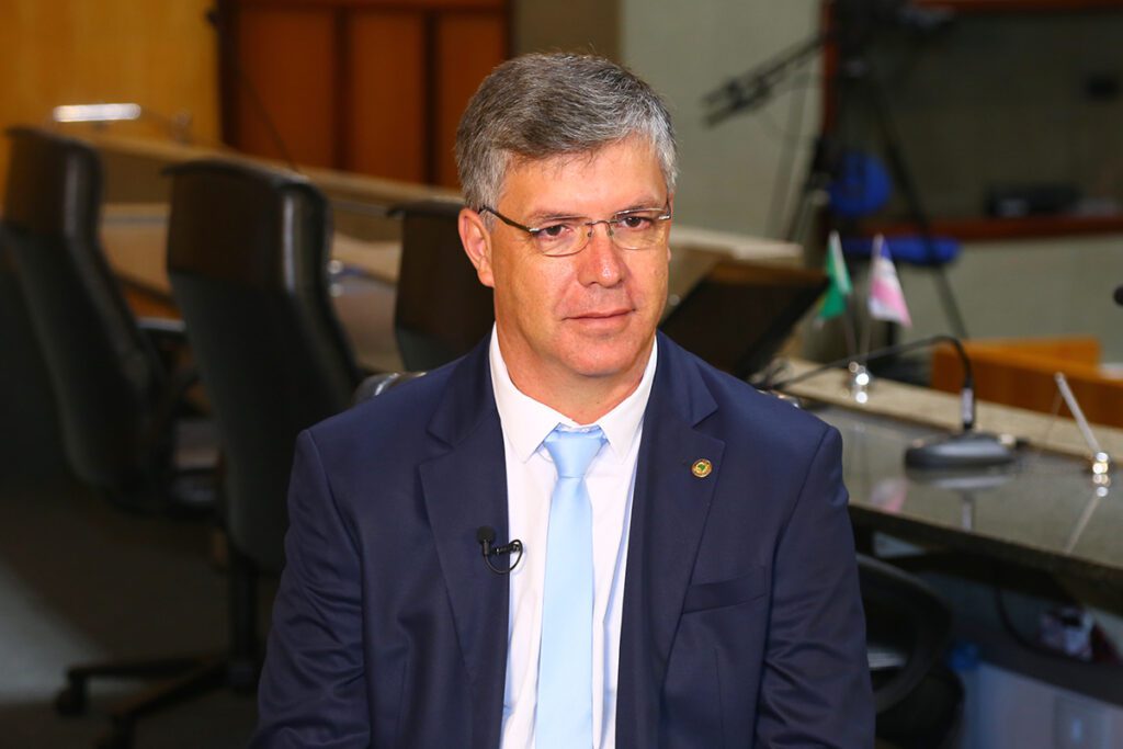 Adilson Espindula assume o PTB