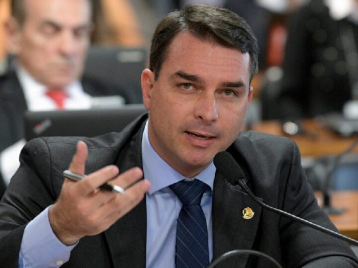 EUA negam que Flávio Bolsonaro tenha influenciado decisão sobre CV e PCC