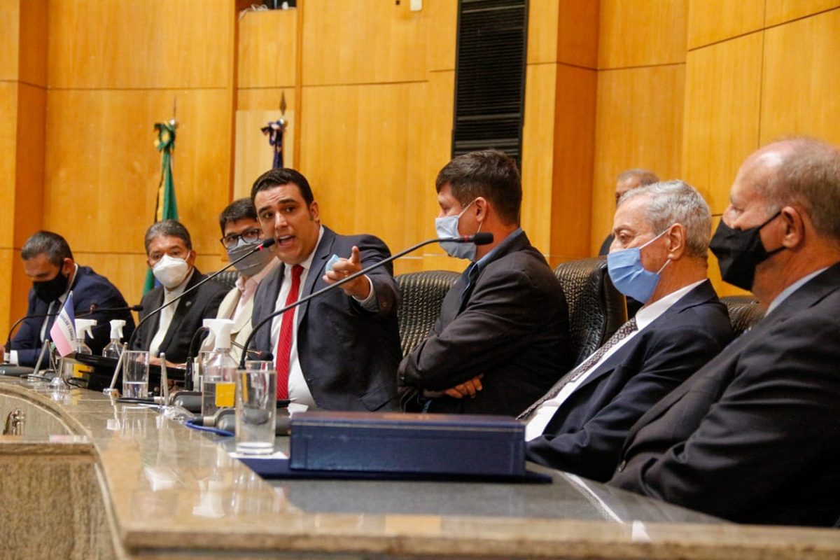 Freitas, Durão e Madureira tomam posse na Ales