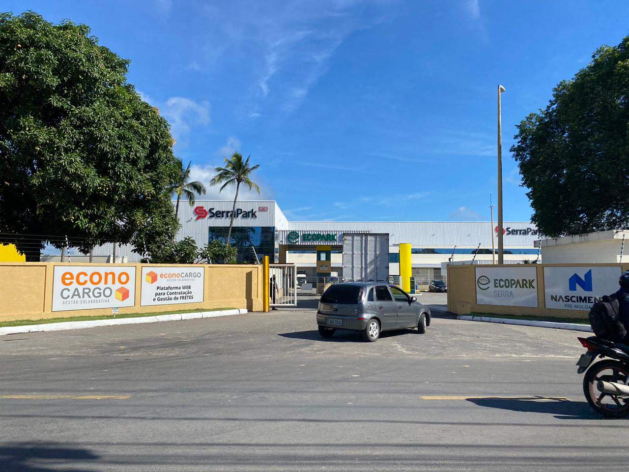 Homem morre ao ser atingido por estrutura de concreto em empresa na Serra