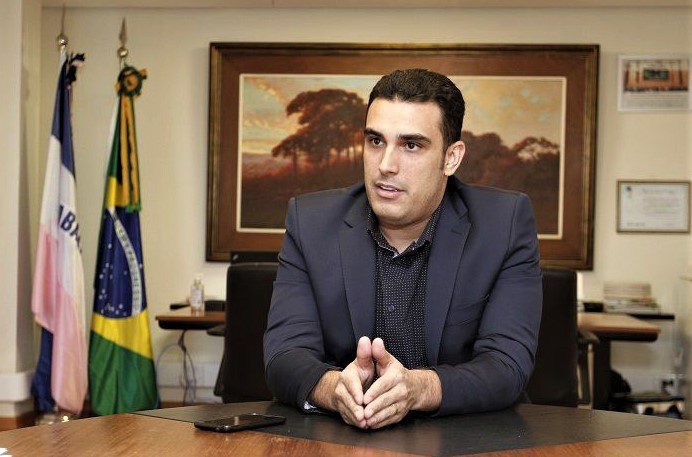 Petrobras anuncia um novo reajuste de preços da gasolina