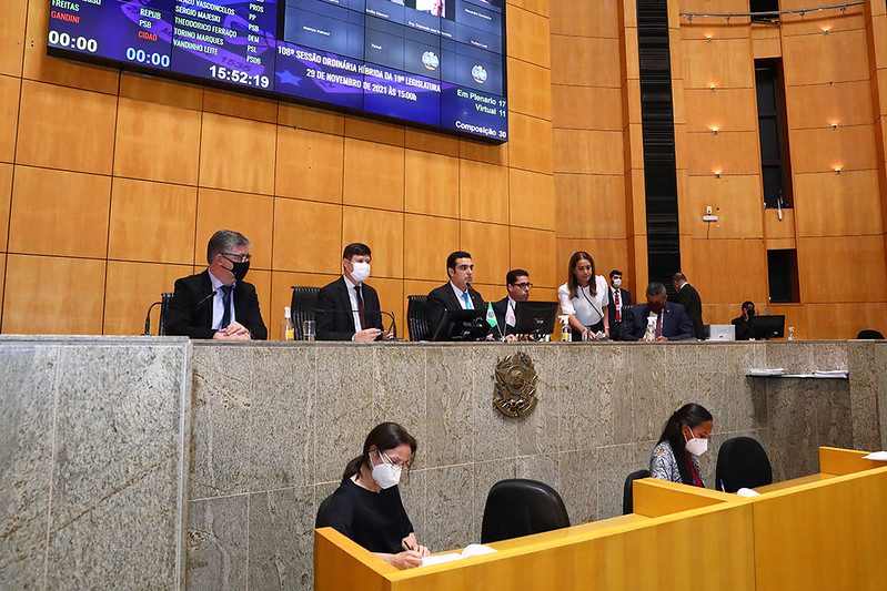 Coronavírus: deputados alertam sobre variante