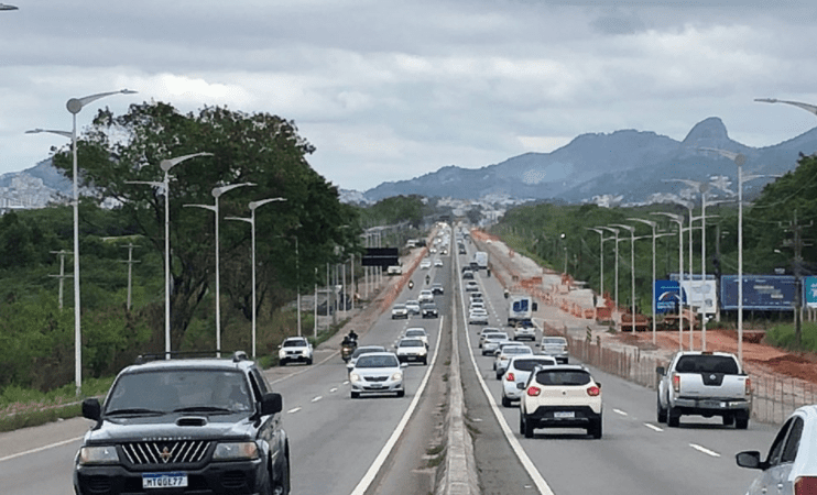 Governo do ES alerta sobre desvio no sentido Serra x Vitória na antiga Reta do Aeroporto
