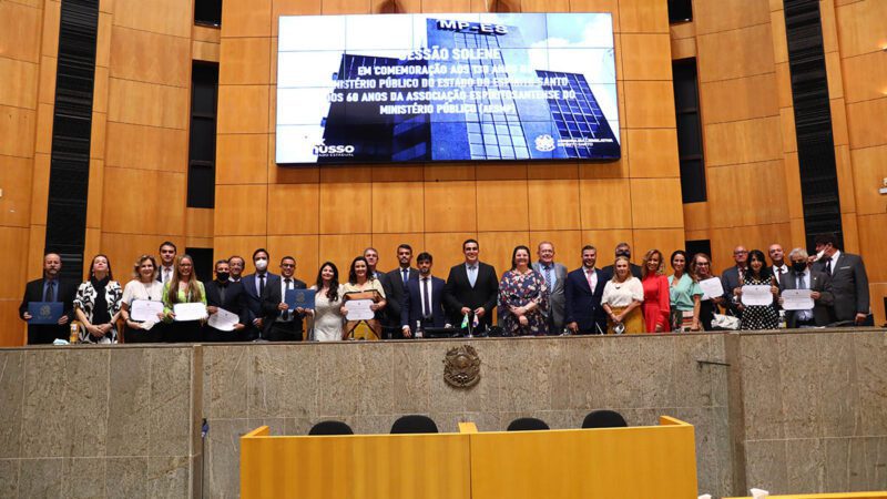 Ales realiza sessão solene em alusão aos 130 anos do Ministério Público