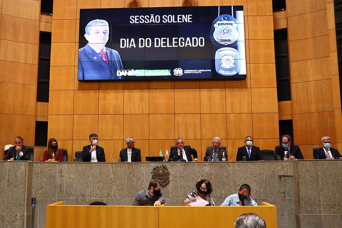 Dia do delegado: profissionais das Polícias Civil e Federal foram homenageados