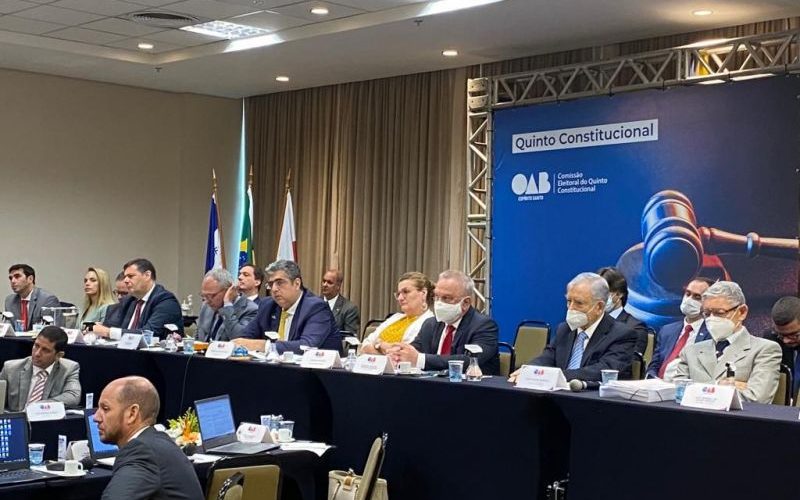 Onze homens e uma mulher disputam cadeira no Tribunal de Justiça