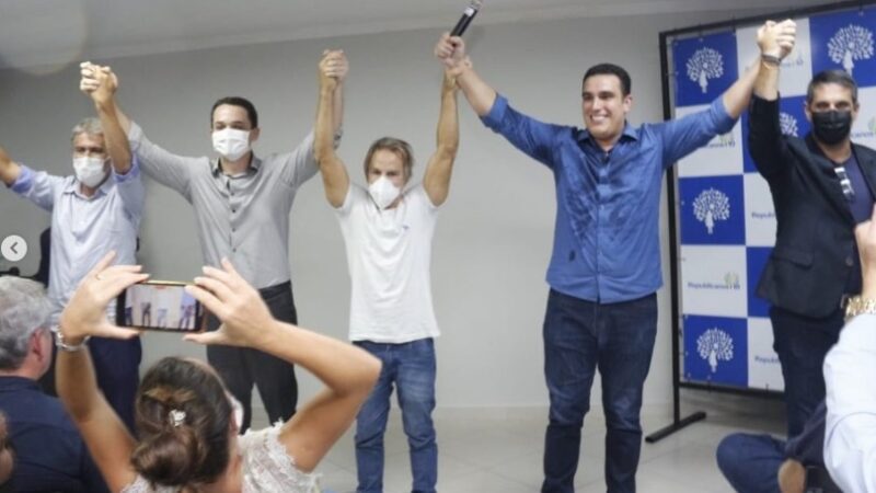 Centenas de pessoas participam de encontro do Republicanos ES no Centro-oeste