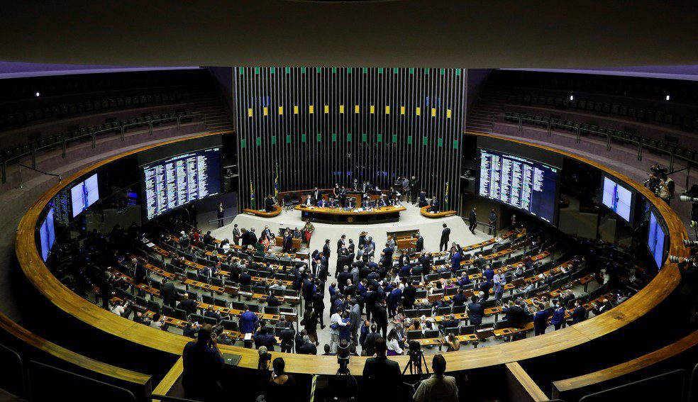 Câmara rejeita urgência para projeto de lei das fake news