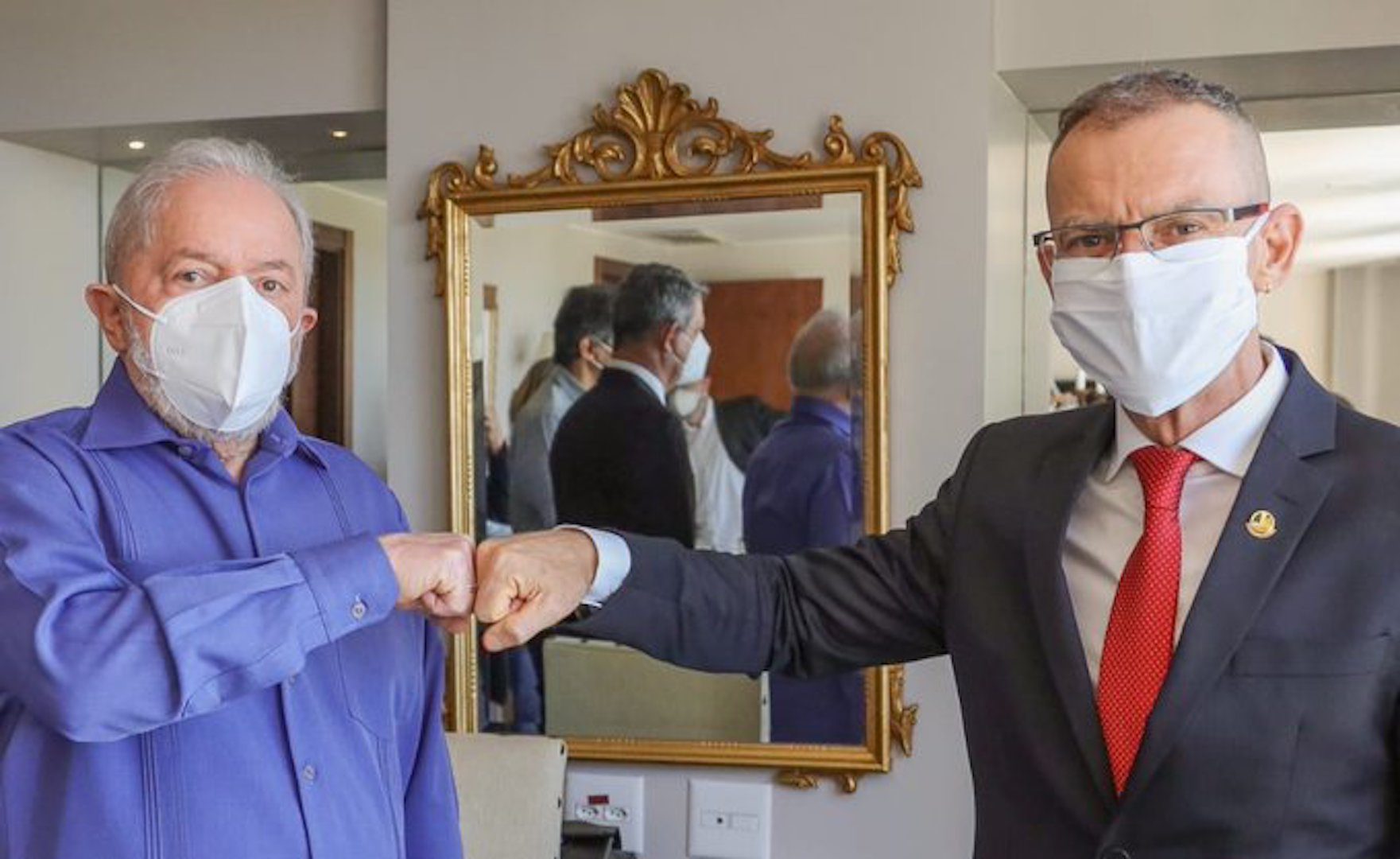 Em postagem, Contarato faz elogios a Lula e critica bolsonaristas