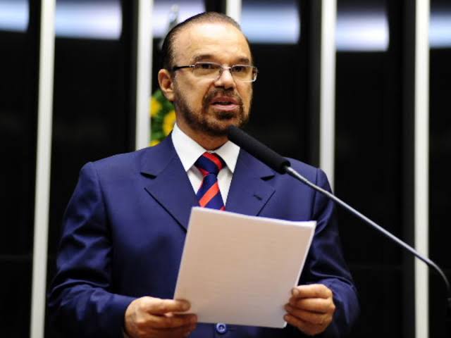 Da bancada evangélica, Lincoln Portela é eleito vice-presidente da Câmara