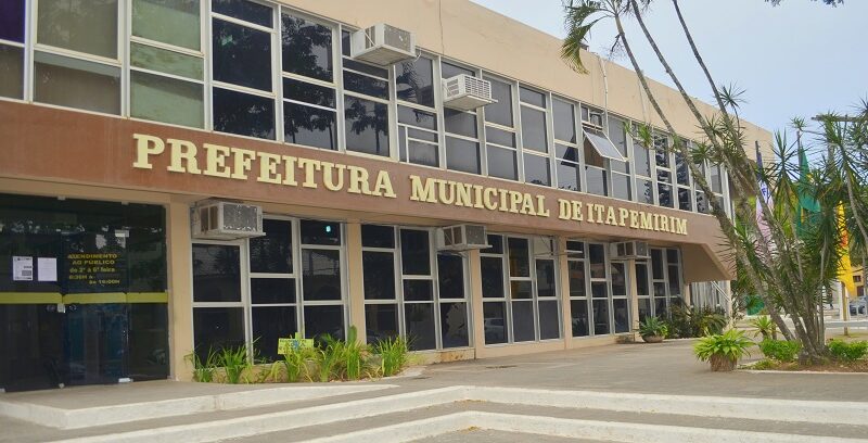 Três candidatos disputam a Prefeitura de Itapemirim na eleição suplementar neste domingo (5)