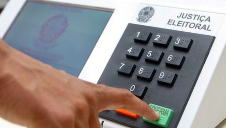 Quatro pré-candidatos empatam na disputa pelo governo do Espírito Santo