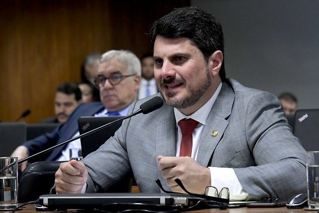 Jornal afirma que Marcos do Val diz que recebeu R$ 50 milhões em emendas para apoiar Pacheco