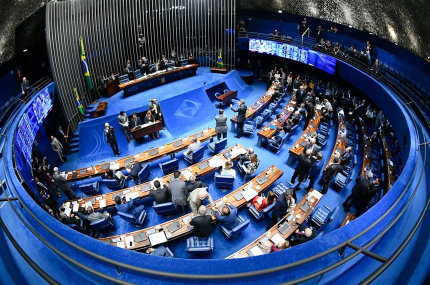 Coronel Lugato é registrado por DC para concorrer ao Senado