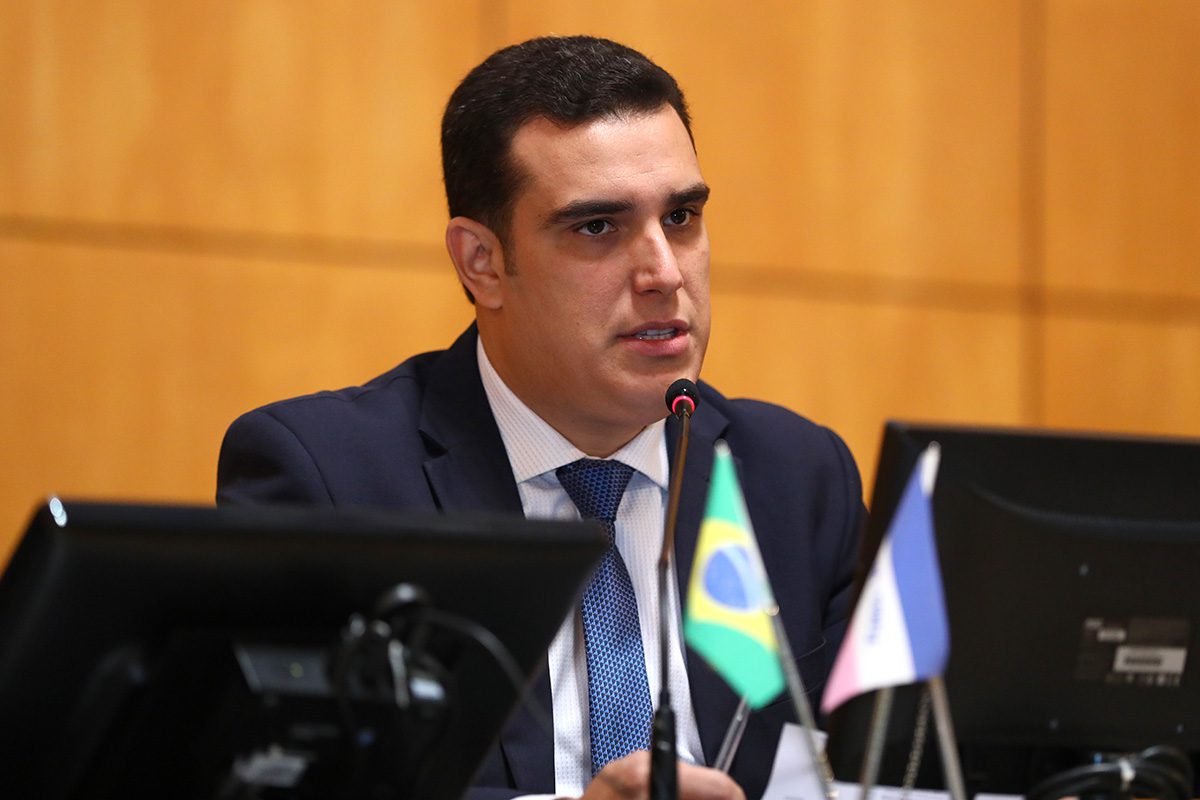 Erick Musso decreta luto de três dias na Ales pelas tragédias nas escolas de Aracruz