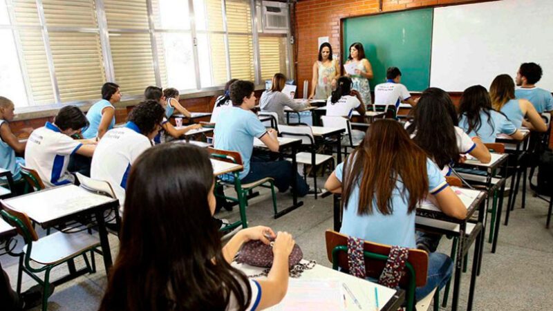 Governo do Estado anuncia Abono Salarial para servidores públicos e Bônus Fundeb para profissionais da Educação