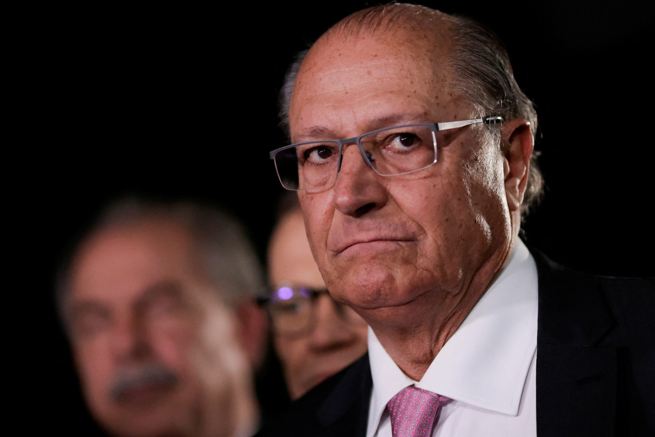 Governo Lula anuncia Alckmin será ministro da Indústria e Comércio