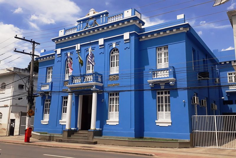 Em Colatina, vereadores aumentam o próprio salário em 90%