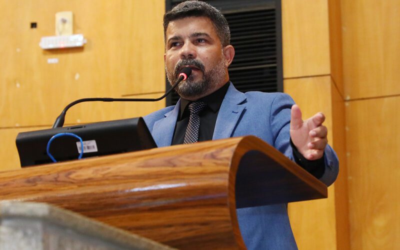 Deputado estadual Allan Ferreira deixa comissão de direitos Humanos da Ales