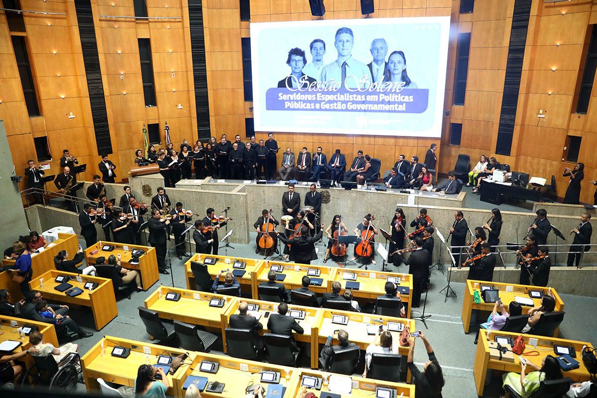 Assembleia Legislativa homenageia especialistas em políticas públicas