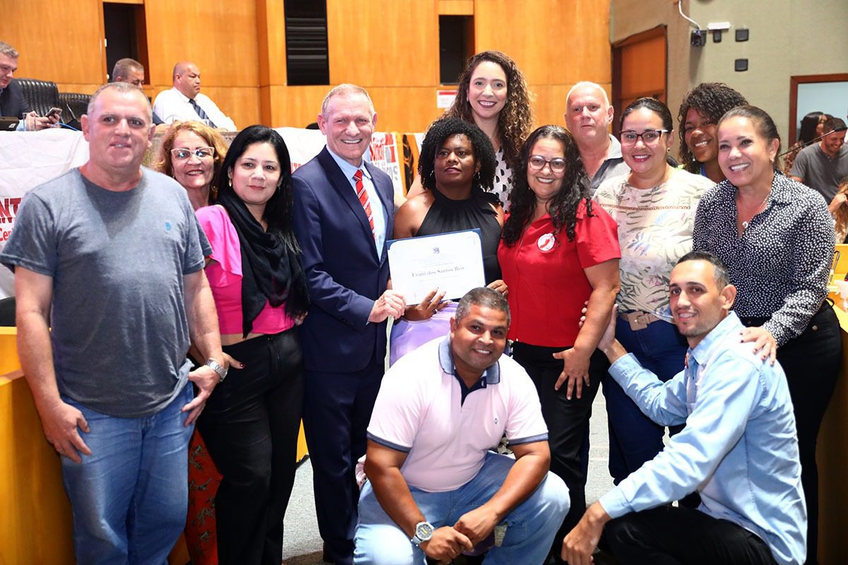 Trabalhadores são homenageados na Ales