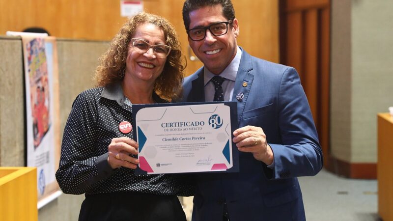 Sessão solene celebra os 80 anos da CLT