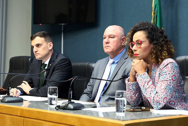 Deputados debatem em sessão na Ales sobre os crimes de abuso sexual de crianças na internet