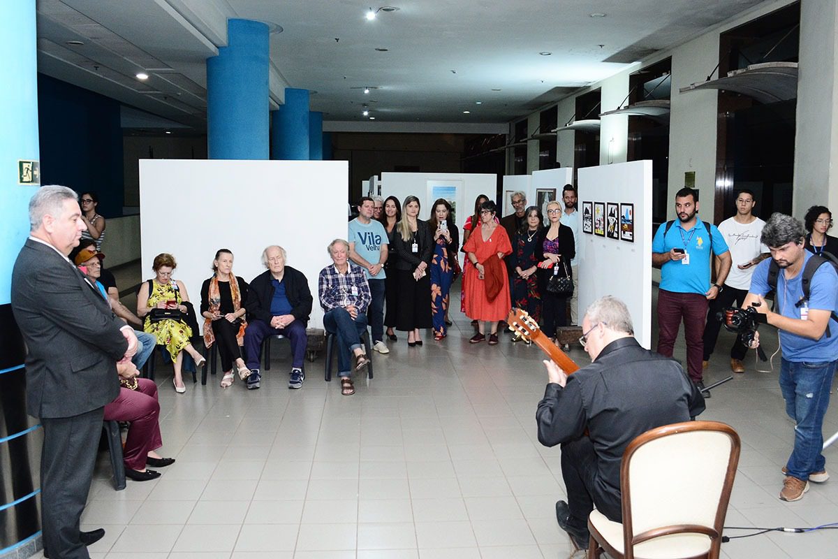 Exposição na Ales reúne trabalhos de artistas capixabas