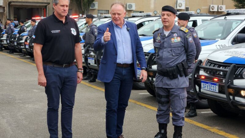 Renato Casagrande entrega 60 novas viaturas para Polícia Militar