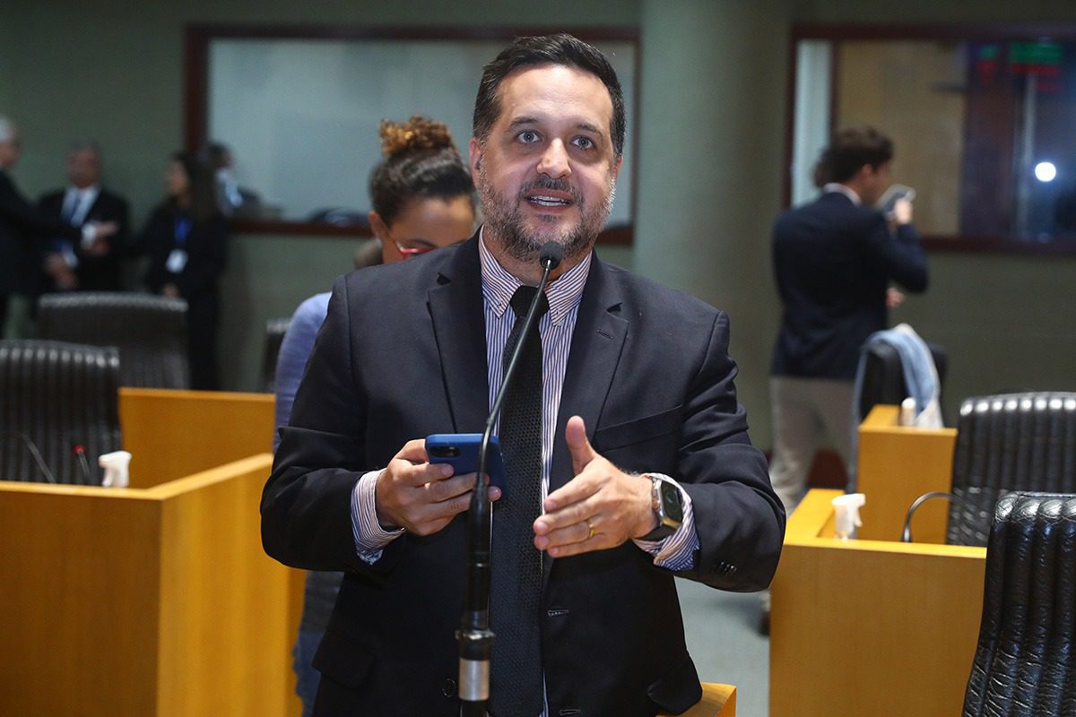 Gandini apresenta propostas que fomentam coleta seletiva