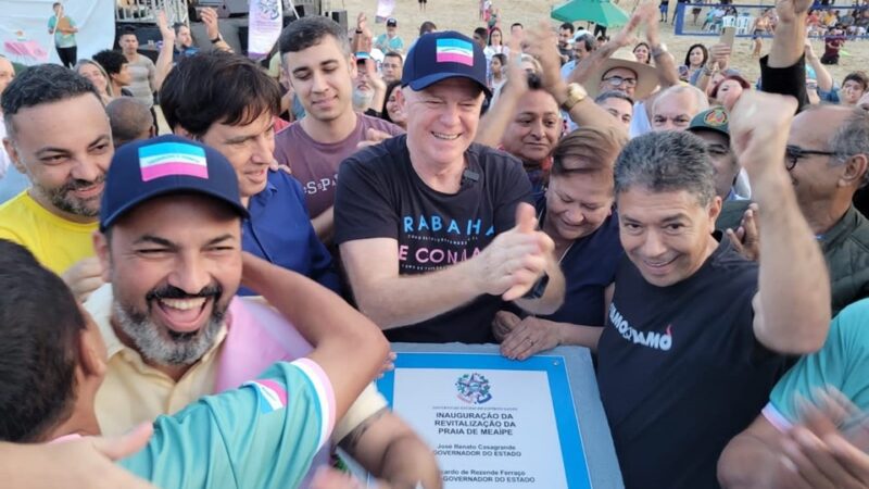 Deputados celebram entrega da nova orla de Meaípe