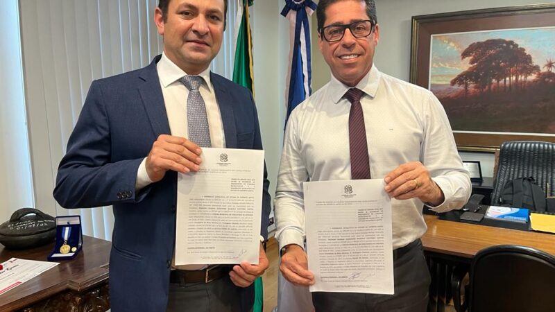 Câmara de Linhares adere ao Colégio Permanente dos Legislativos do Estado do Espírito Santo