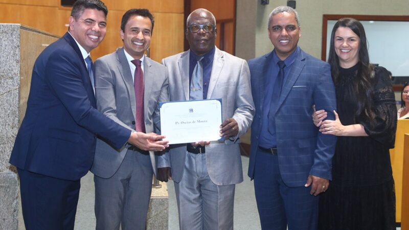 Assembleia homenageia 50 anos de igreja evangélica