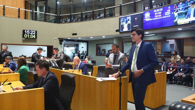 Três itens urgentes lideram a lista de votação