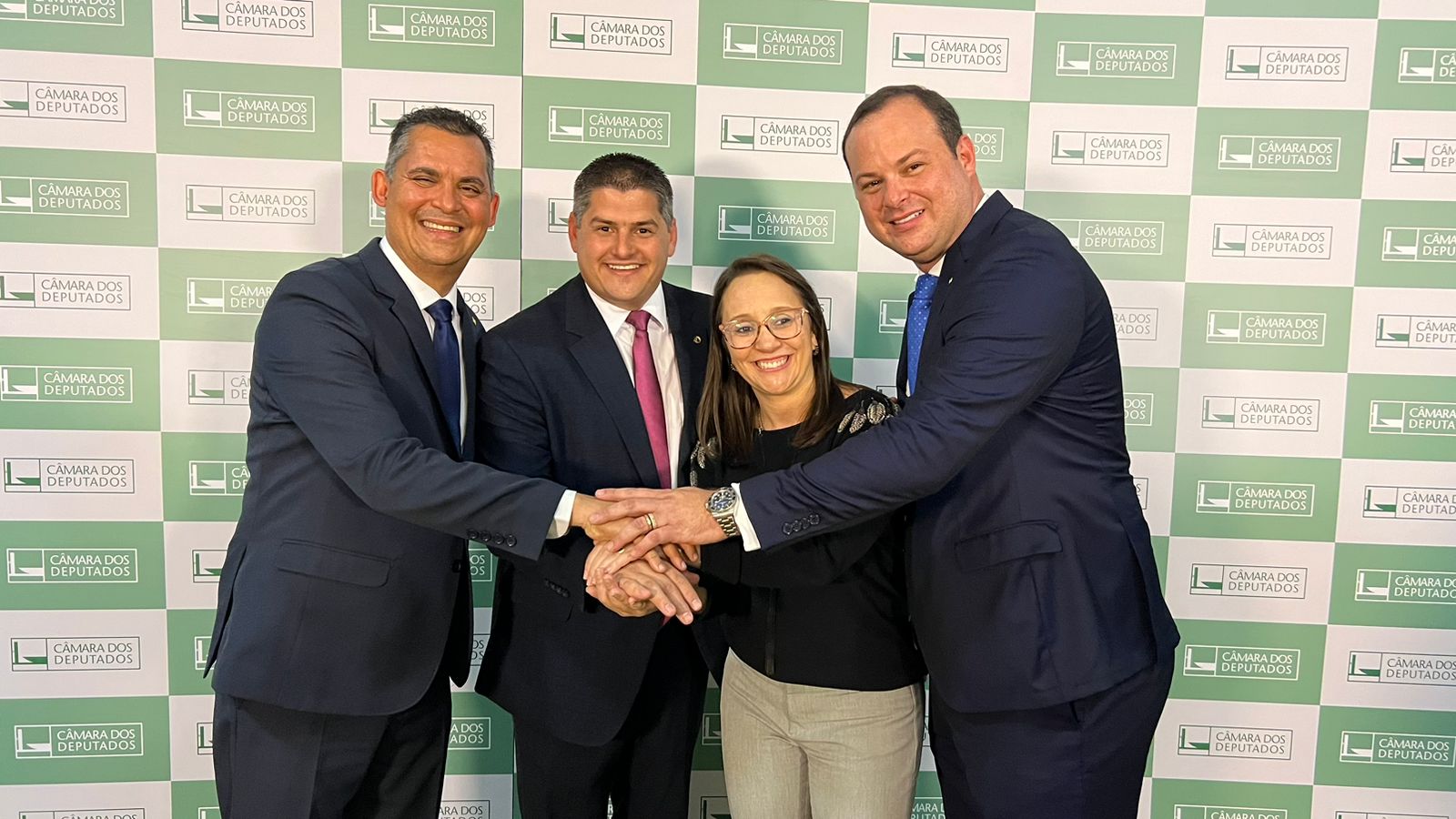 Xambinho Renova Seu Compromisso com o Podemos em Brasília, ao Lado da Presidente do Partido e Lideranças Capixabas