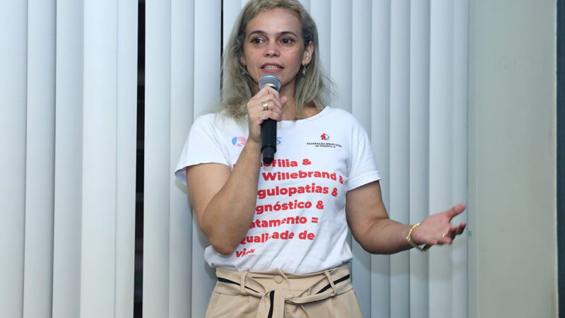 Ales debate atendimento a hemofílicos