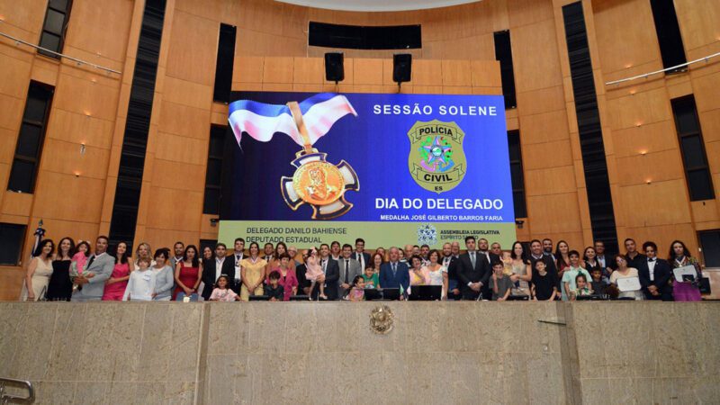 Solene homenageia Dia do Delegado de Polícia