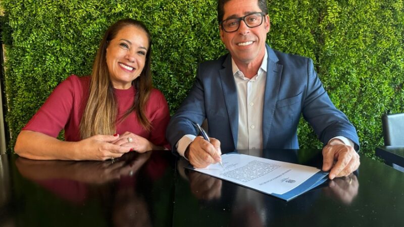 Presidente da Assembleia Legislativa Promulga Lei em Apoio à Empregabilidade de Mulheres que Sofrem Violência