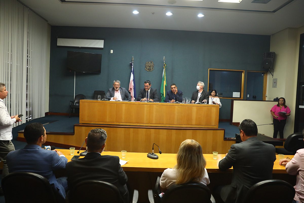 Saúde contabiliza quase 100 reuniões este ano