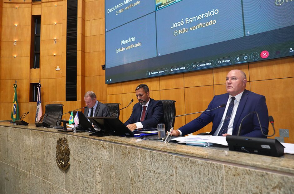 Finanças debate projeto para desafogar SUS