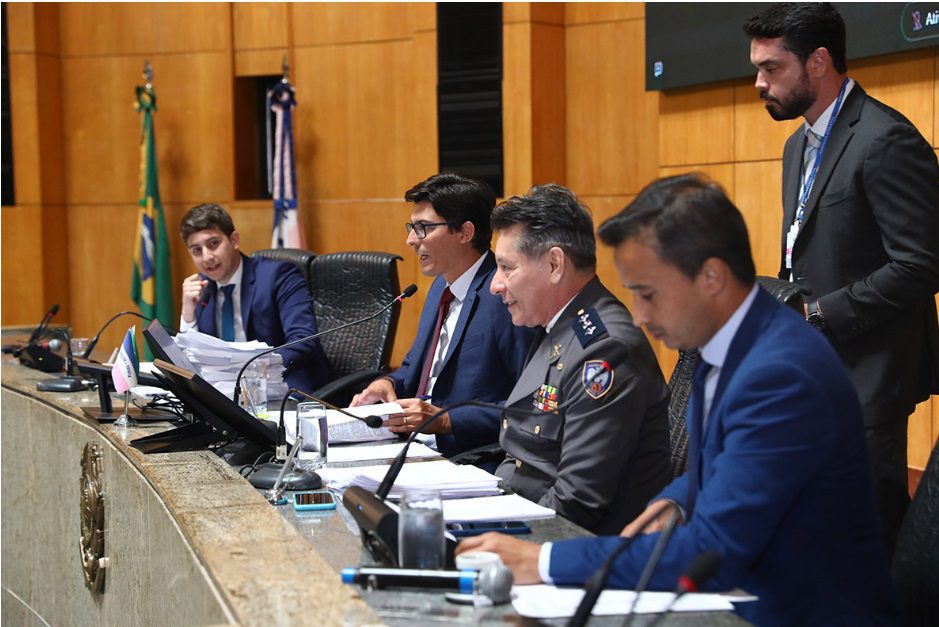 Punição para briga em estádios avança na Ales