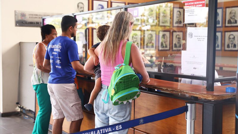 Assembleia volta a funcionar das 7 às 19 horas