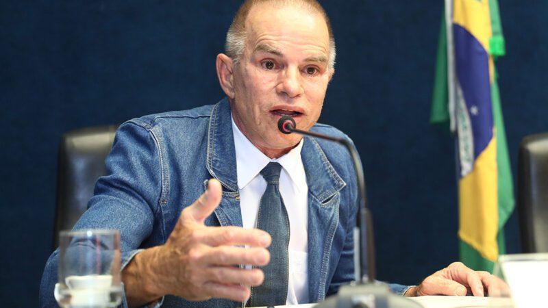 Prevenção de golpe contra idoso é tema de projeto
