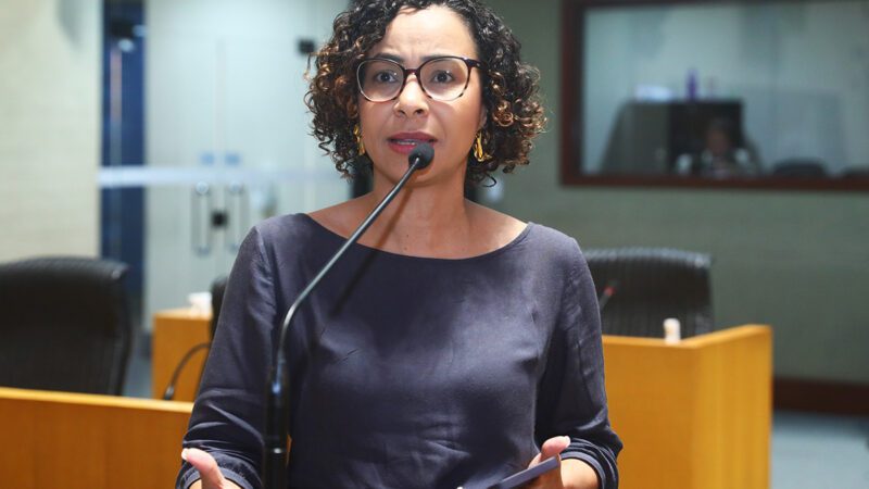 Combate ao racismo religioso é alvo de projeto