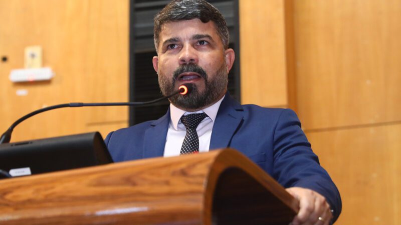 Discursos destacam a importância da conscientização sobre o autismo