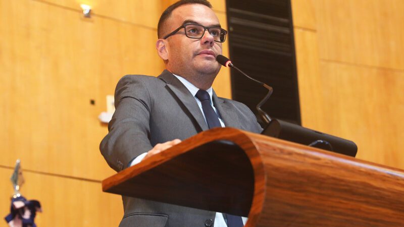 Projeto de Lei estabelece a retirada de cabos após o término do contrato