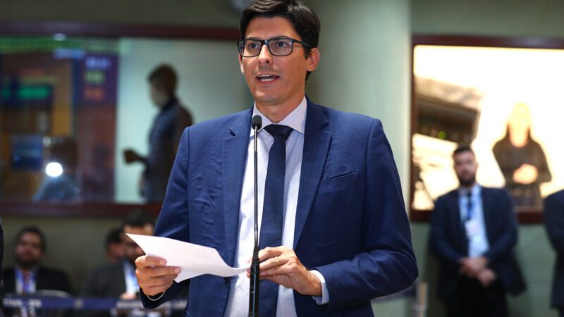 Iniciativa propõe linguagem acessível em instituições públicas
