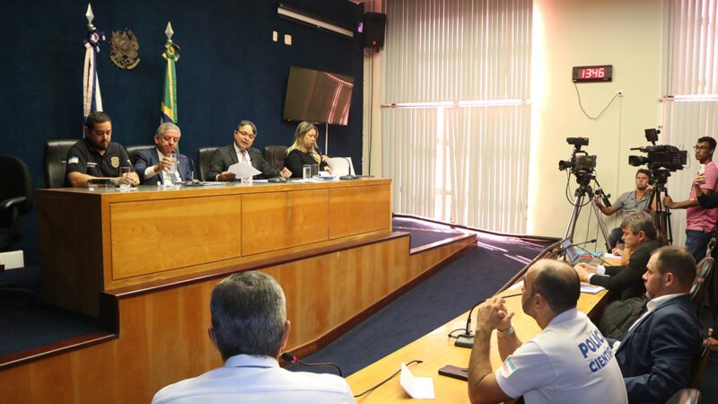 Telefonia: comissão deve instaurar ação contra operadora