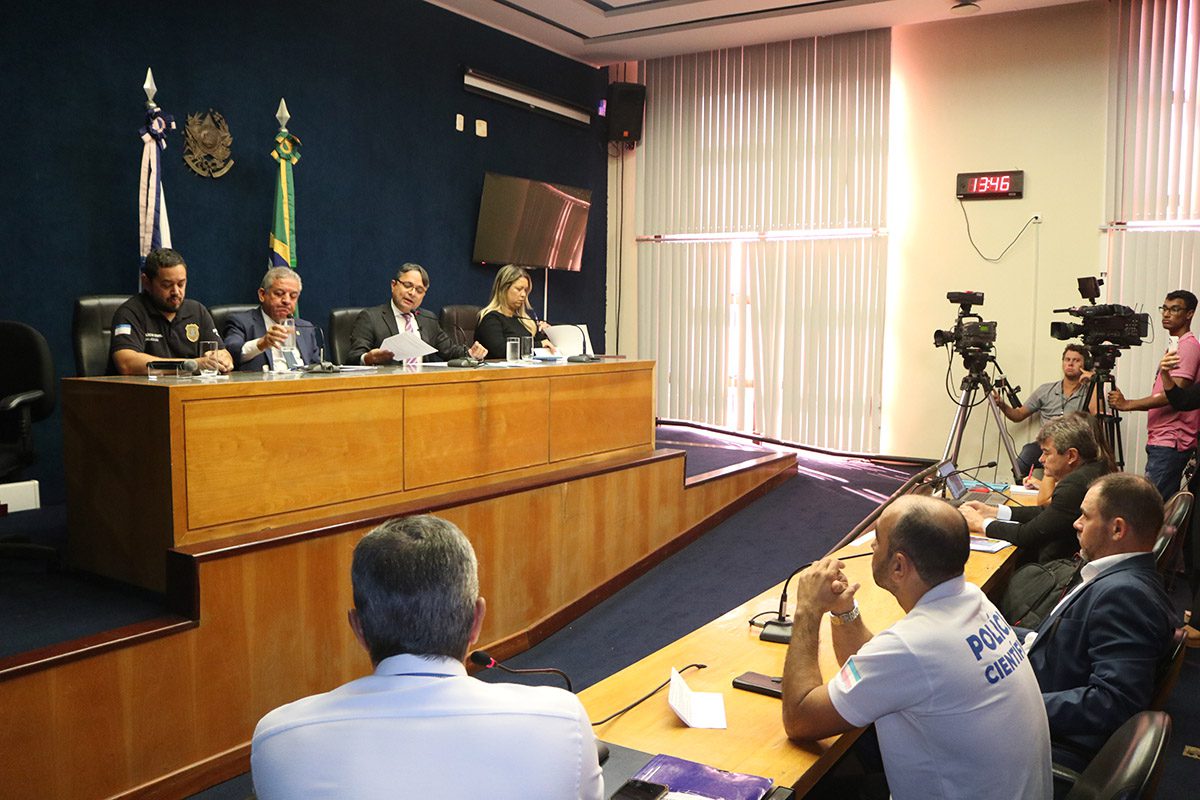 Telefonia: comissão deve instaurar ação contra operadora