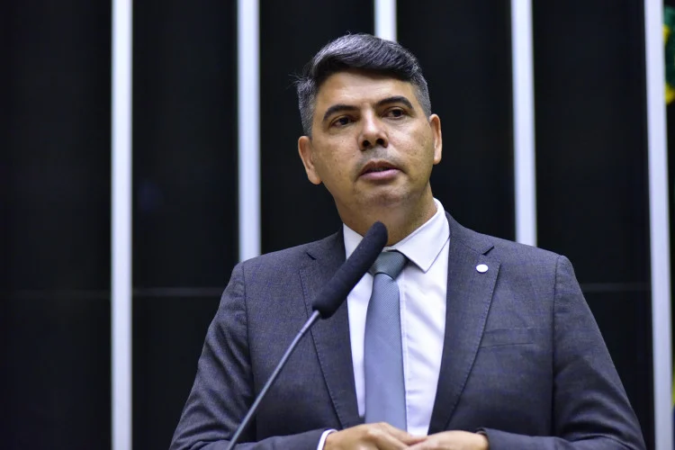 Comissão de Saúde aprova PL de Messias Donato sobre pessoas com doença renal crônica